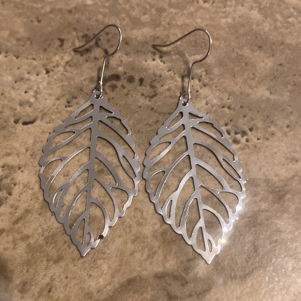 4/$20 Silver Leaf Earrings